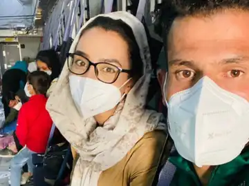 La jugadora afgana de baloncesto en silla de ruedas vuela a España en el segundo avión procedente de Kabul La jugadora afgana de baloncesto en silla de ruedas vuela a España en el segundo avión procedente de Kabul