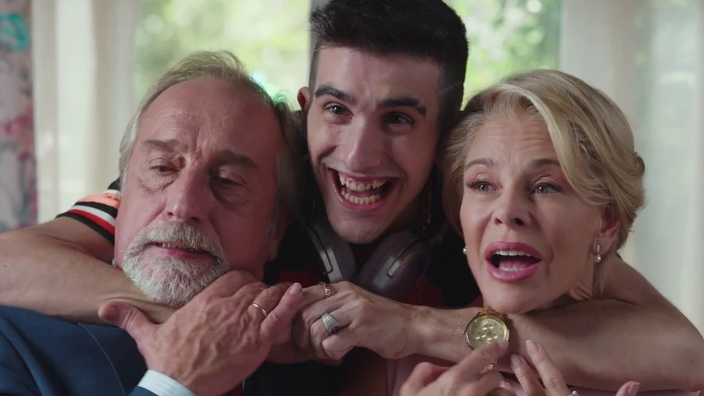 Gonzalo de Castro y Belén Rueda en 'La familia perfecta' Película de Atresmedia Cine