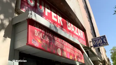 Fachada de un bazar chino Fachada de un bazar chino