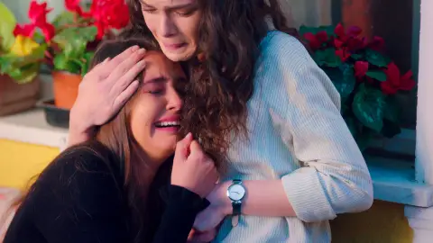 El grito desgarrador de Candan tras las noticias de Demir, “lo hemos perdido” El grito desgarrador de Candan tras las noticias de Demir, “lo hemos perdido”