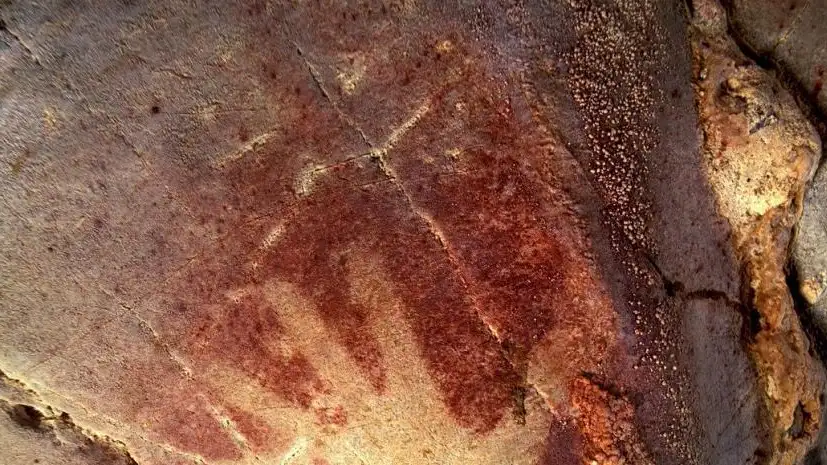 Imagen de archivo de una pintura rupestre