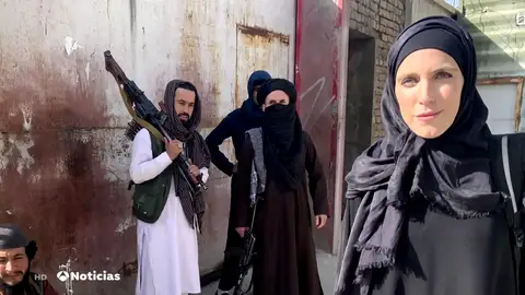 La periodista de la CNN, Clarissa Ward, abandona Afganistán junto a su equipo La periodista de la CNN, Clarissa Ward, abandona Afganistán junto a su equipo