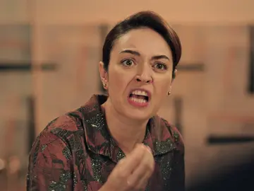 Safiye, histérica contra Han: “Esa mujer es una zorra” Safiye, histérica contra Han: “Esa mujer es una zorra”