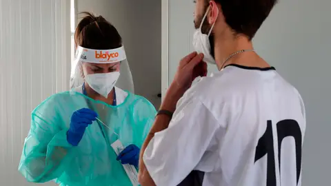 Vacunación COVID-19 Vacunación COVID-19