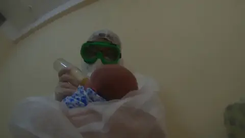 Los menores contagian más la COVID-19 Los menores contagian más la COVID-19