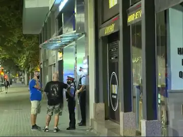 Los Mossos investigan la muerte de un menor en un hotel de Barcelona Los Mossos investigan la muerte de un menor en un hotel de Barcelona