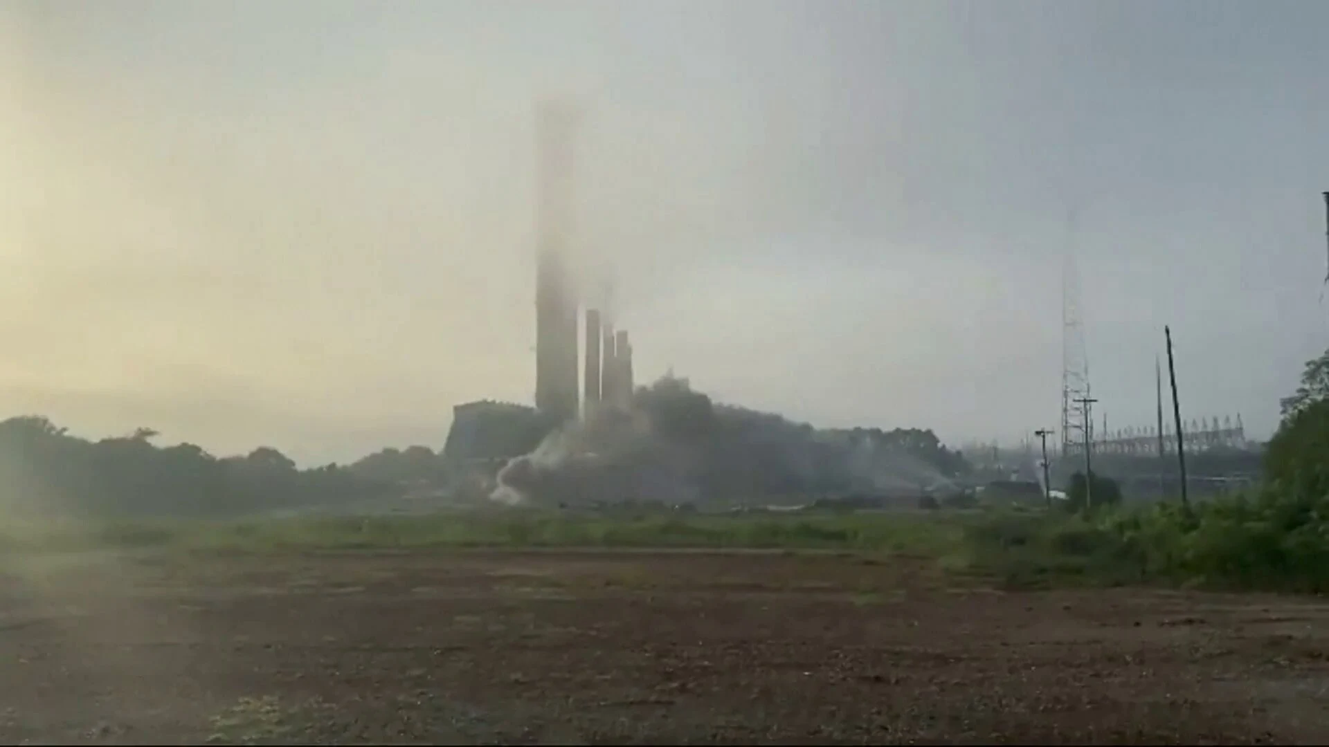 Chimeneas explosionando