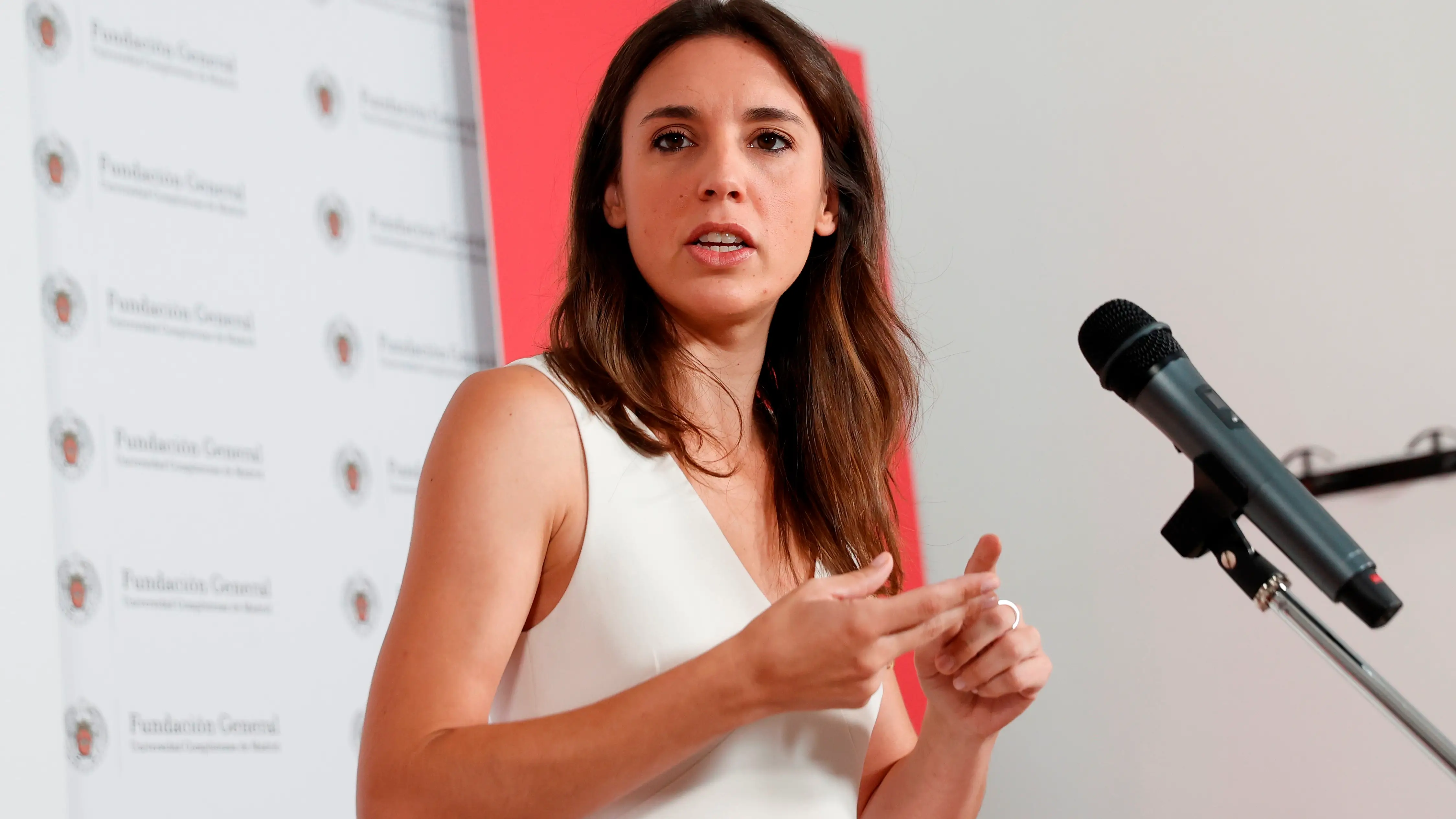 Vox denuncia a Irene Montero y Rafael Mayoral por presuntos pagos de Ecuador a empresas vinculadas a Podemos Vox denuncia a Irene Montero y Rafael Mayoral por presuntos pagos de Ecuador a empresas vinculadas a Podemos