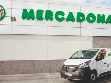 Fachada Mercadona Fachada Mercadona