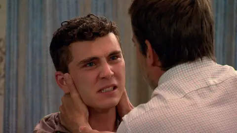 Manolín estalla en rabia y dolor al conocer la verdad: Beltrán mató a su hermana Marisol Manolín estalla en rabia y dolor al conocer la verdad: Beltrán mató a su hermana Marisol