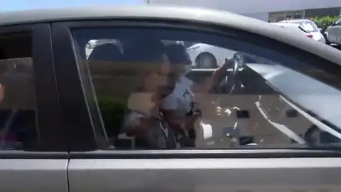 Salida del padre de Yéremi Vargas del juzgado Salida del padre de Yéremi Vargas del juzgado