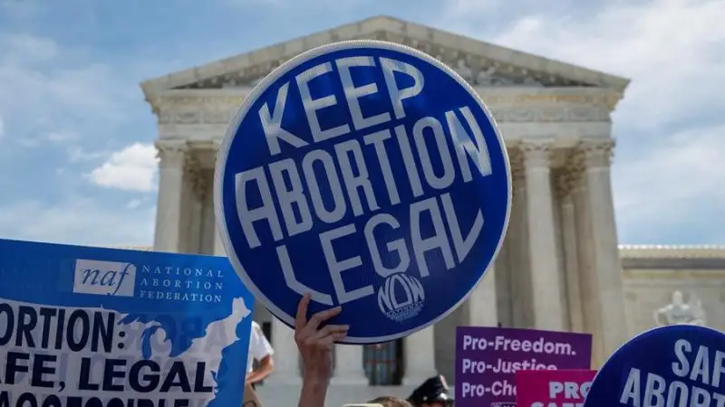 Un usuario de TikTok estadounidense consigue bloquear una p&aacute;gina web antiaborto en Texas