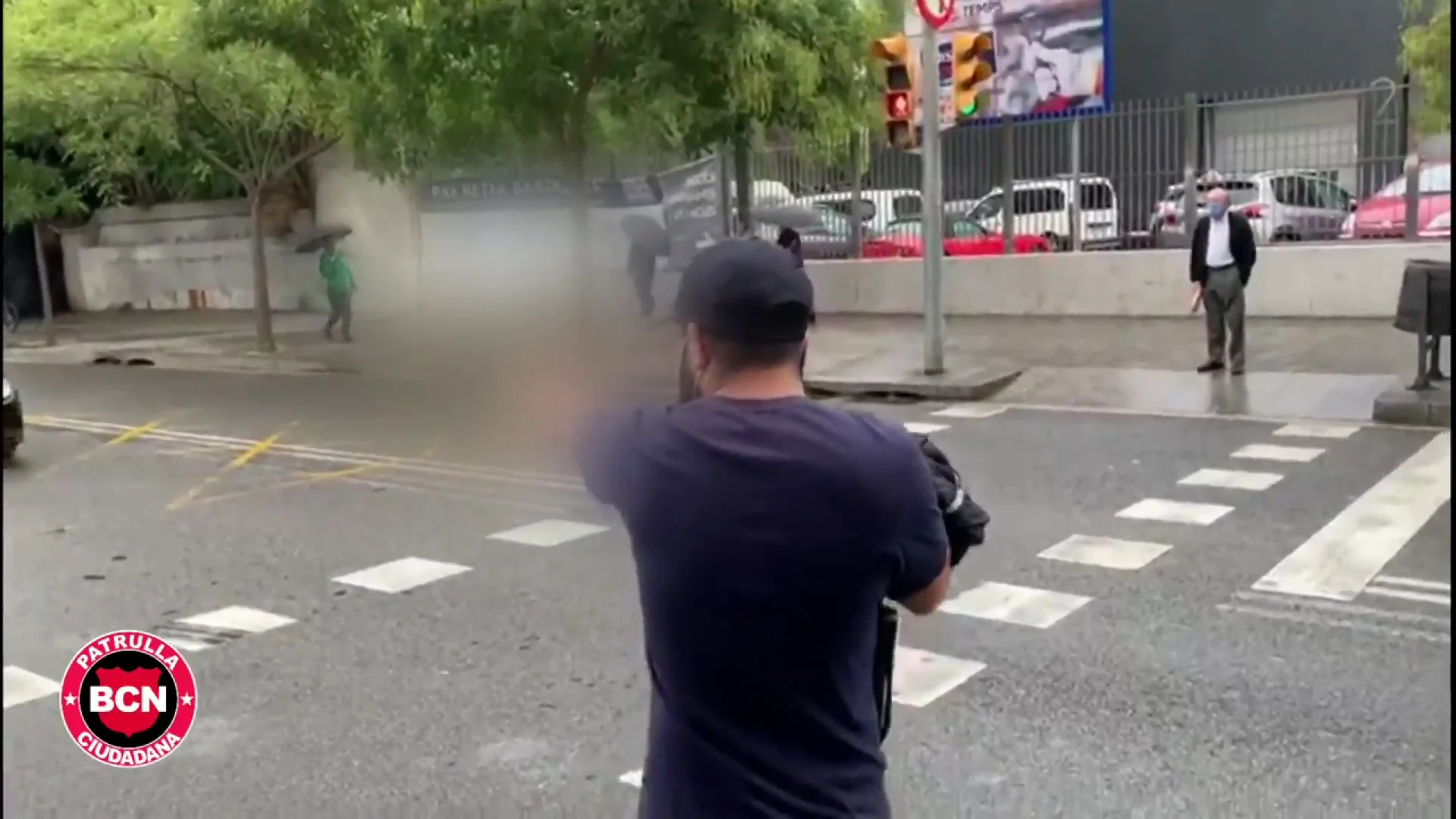 La insólita llamada de un carterista a los Mossos para que le ayuden a entrar en el metro de Barcelona La insólita llamada de un carterista a los Mossos para que le ayuden a entrar en el metro de Barcelona