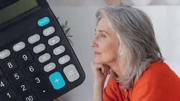 El SEPE explica cómo seguir cobrando el paro si tienes 65 años y no te puedes jubilar El SEPE explica cómo seguir cobrando el paro si tienes 65 años y no te puedes jubilar