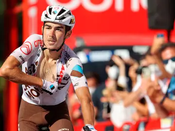 Champoussin sorprende en Herville y se impone a los favoritos y Roglic es campeón virtual de la Vuelta Champoussin sorprende en Herville y se impone a los favoritos y Roglic es campeón virtual de la Vuelta