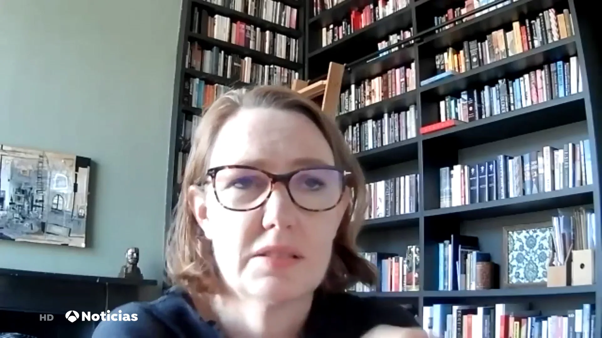 Paula Hawkins regresa con 'A fuego lento', tras el éxito de 'La chica del tren': "Es un libro de venganza" Paula Hawkins regresa con 'A fuego lento', tras el éxito de 'La chica del tren': "Es un libro de venganza"