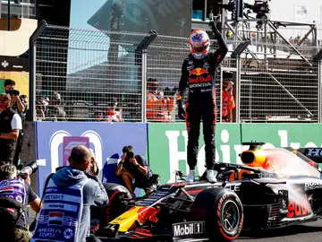 Increíble pole de Verstappen en el GP de Holanda, Hamilton 2º, Sainz es 6º y Alonso 9º Increíble pole de Verstappen en el GP de Holanda, Hamilton 2º, Sainz es 6º y Alonso 9º