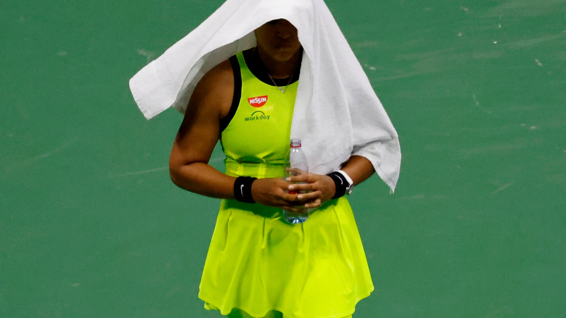 Naomi Osaka cae ante en dieciseisavos del US Open y no descarta dejar temporalmente el tenis