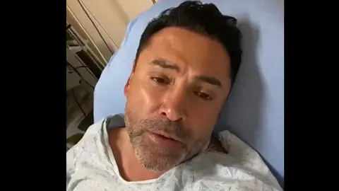 El boxeador Óscar de la Hoya, hospitalizado tras dar positivo en coronavirus, pese a estar vacunado El boxeador Óscar de la Hoya, hospitalizado tras dar positivo en coronavirus, pese a estar vacunado