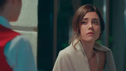 Asya se sincera ante la dura realidad de Nil: “Me está engañando, tengo mucho miedo” Asya se sincera ante la dura realidad de Nil: “Me está engañando, tengo mucho miedo”