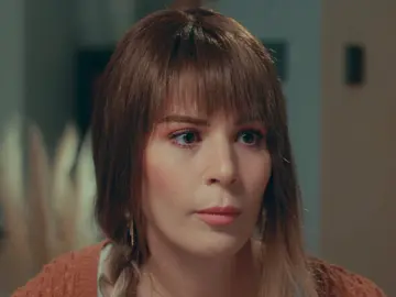 Asya, petrificada tras las palabras de Bahar: “Volkan y yo tenemos un lío” Asya, petrificada tras las palabras de Bahar: “Volkan y yo tenemos un lío”