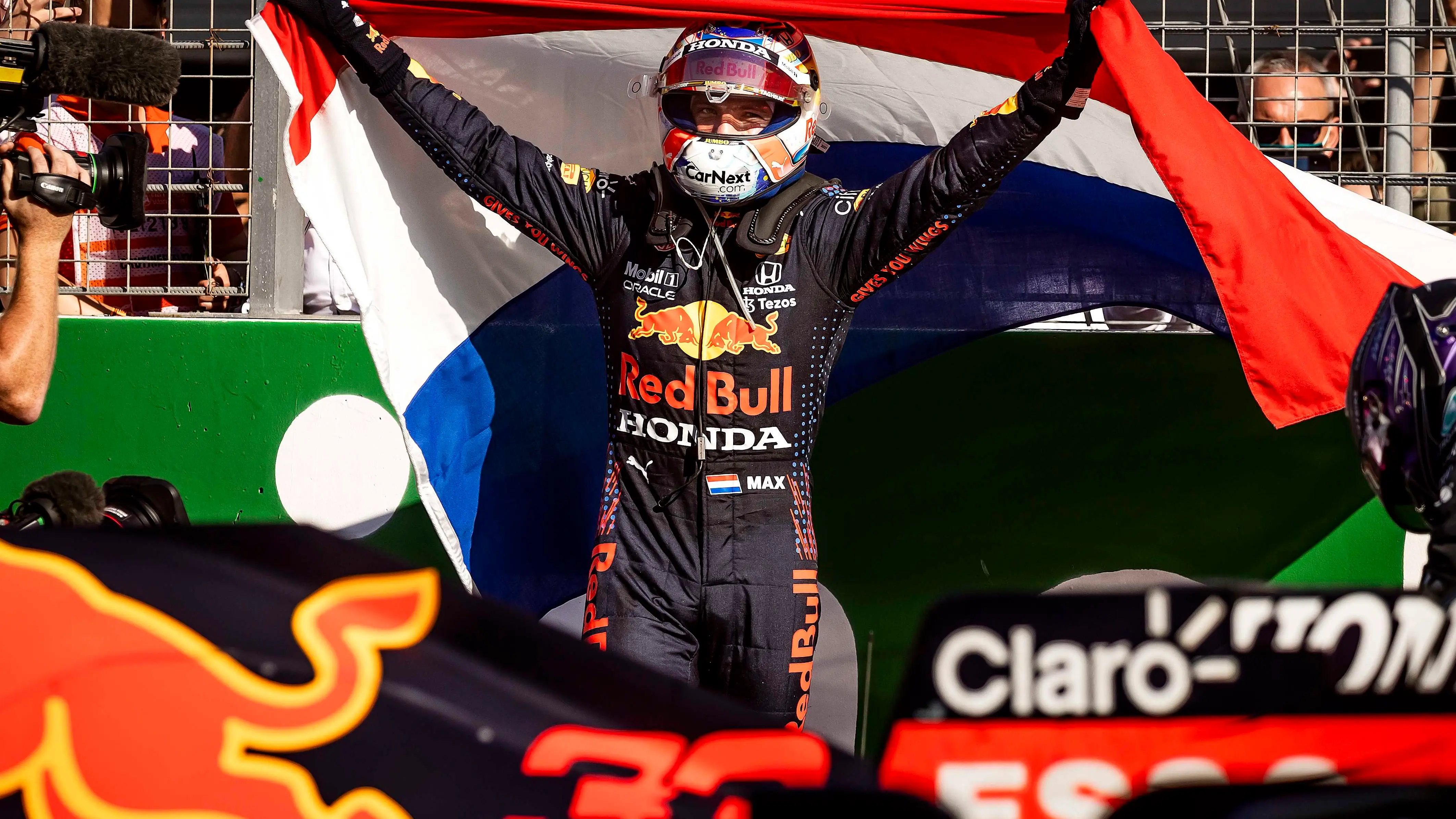 Verstappen vuelve a ser líder tras ganar el GP de los Países Bajos por delante de Hamilton, Alonso 6º y Sainz 7º Verstappen vuelve a ser líder tras ganar el GP de los Países Bajos por delante de Hamilton, Alonso 6º y Sainz 7º