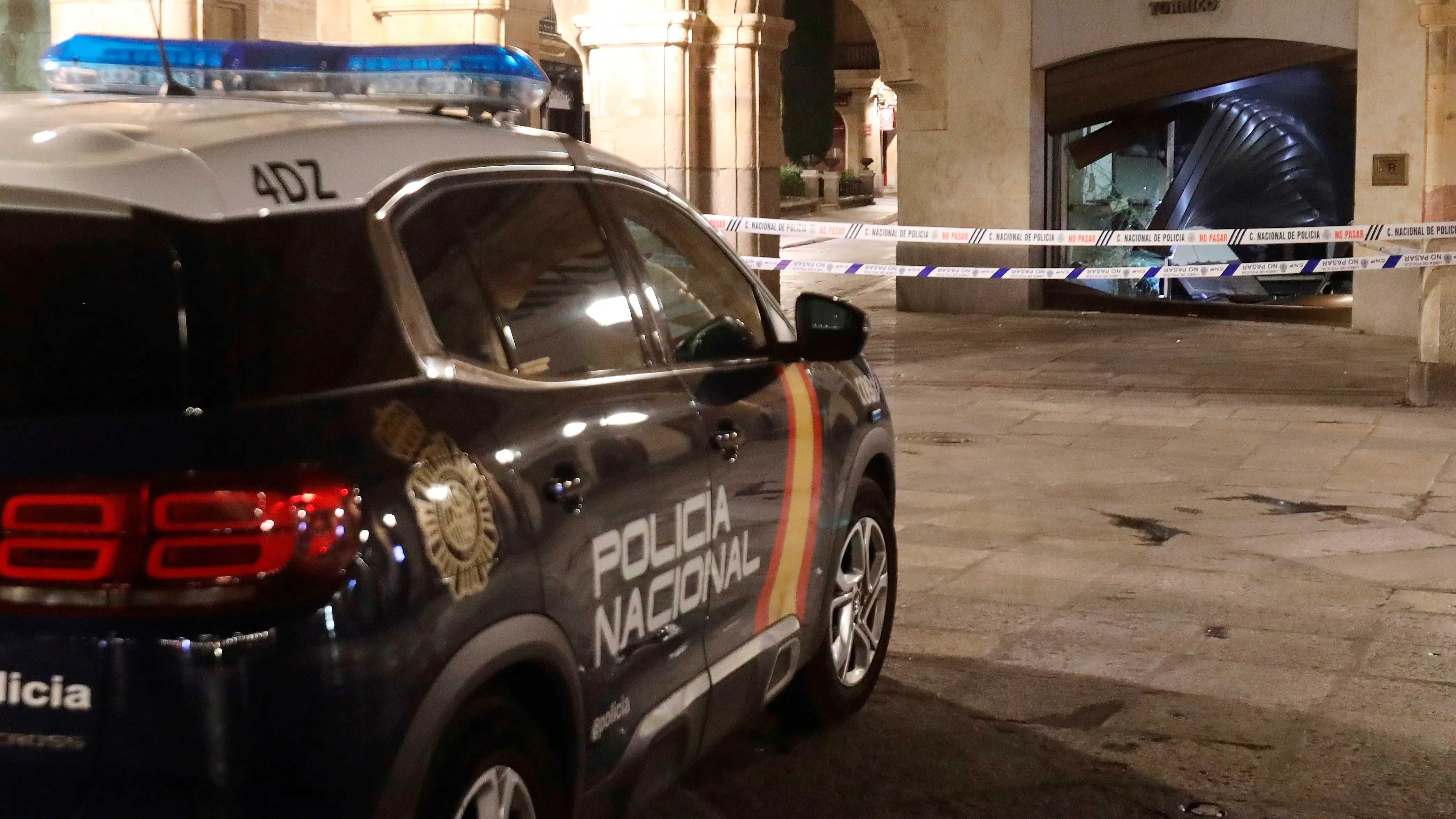Coche policía nacional Coche policía nacional