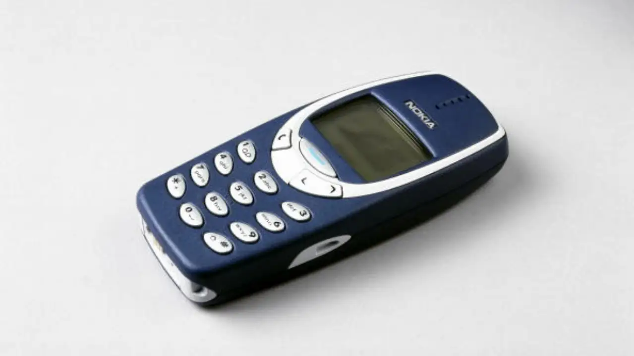 Operan de urgencia a un hombre que se había tragado un teléfono móvil Nokia 3310 Operan de urgencia a un hombre que se había tragado un teléfono móvil Nokia 3310
