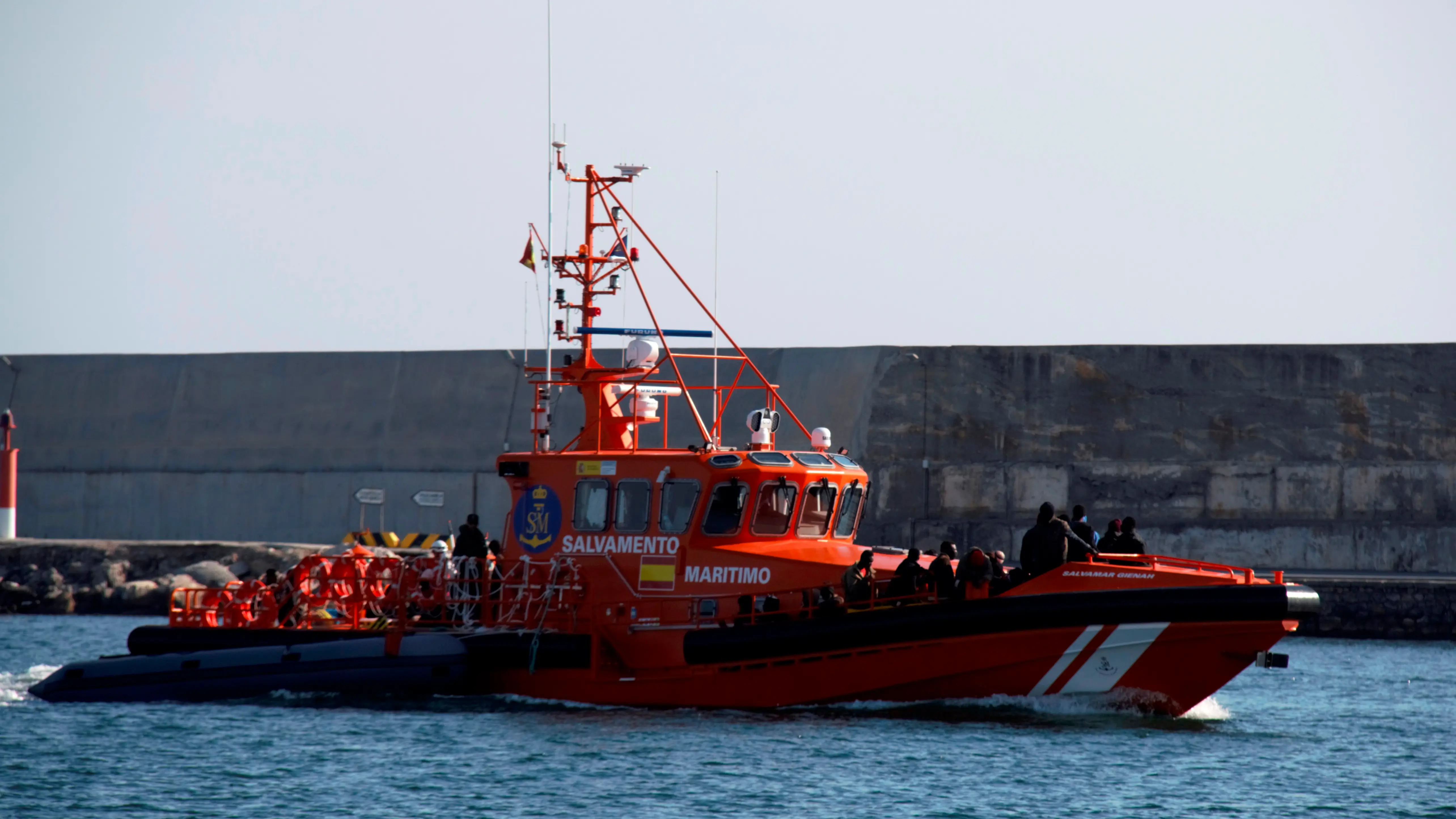 Salvamento Mar&iacute;timo halla el cad&aacute;ver de una persona en aguas del Estrecho de Gibraltar