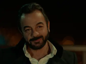Fekeli a Hünkar: Si una novia no sonríe el día de su boda es porque no es feliz. ¿Tú lo eras? Fekeli a Hünkar: Si una novia no sonríe el día de su boda es porque no es feliz. ¿Tú lo eras?