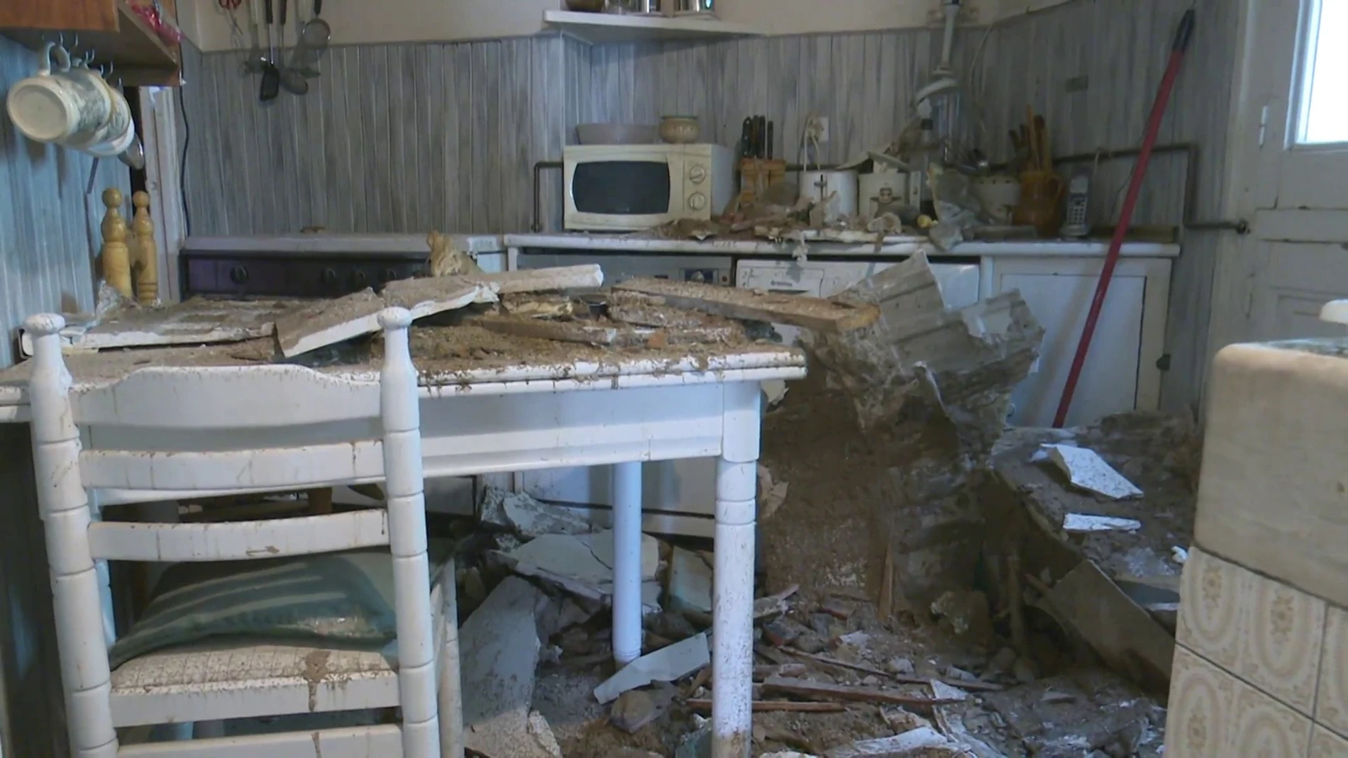 Una anciana de 94 años a punto de perder su casa por unas obras de remodelación para convertirla en un ático de lujo