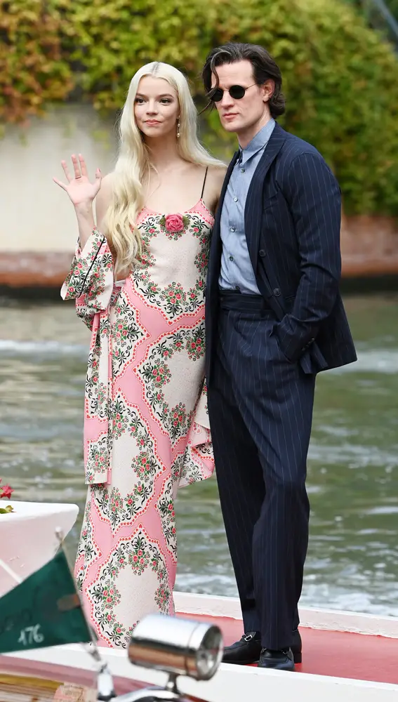 Anya Taylor-Joy y Matt Smith en el Festival de Cine de Venecia