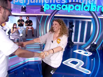 ¡Momentazo! Sofía y Marco Antonio sorprenden con su primer baile juntos en ‘La Pista’ ¡Momentazo! Sofía y Marco Antonio sorprenden con su primer baile juntos en ‘La Pista’