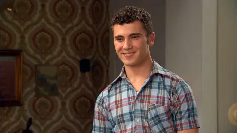 Manolín organiza su ‘reboda’ con Emma a pesar de no tener su confirmación Manolín organiza su ‘reboda’ con Emma a pesar de no tener su confirmación