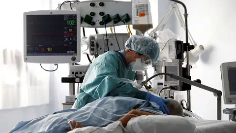 España registra 55.376 muertes más de las esperadas desde verano de 2020 España registra 55.376 muertes más de las esperadas desde verano de 2020