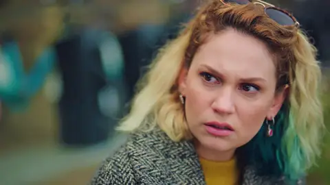 Han responde a las dudas que inquietan a Inci: “¿Qué hay en esas bolsas?” Mejores momentos | Capítulo 15