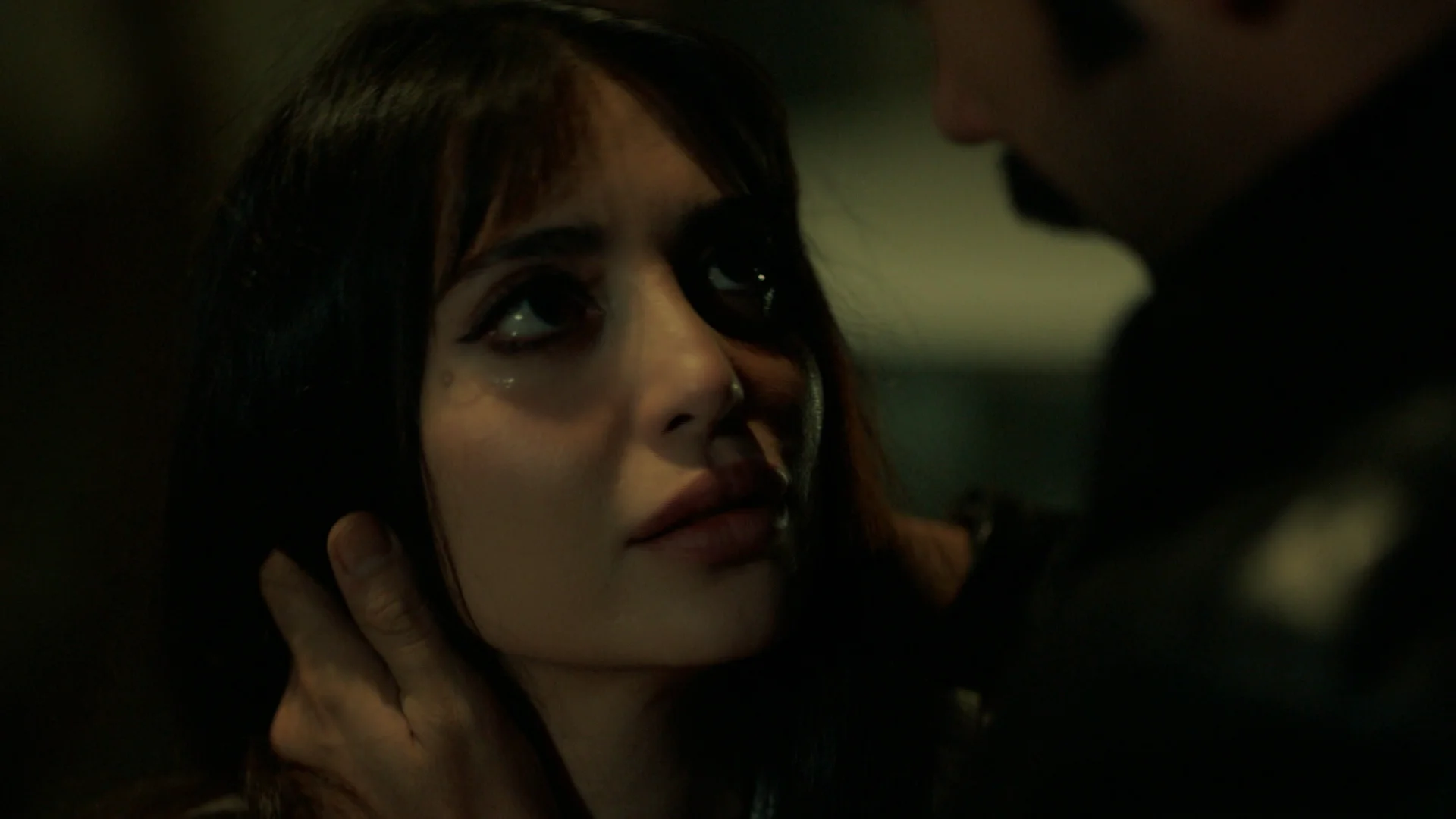 De la tensión al amor: Yilmaz y Müjgan protagonizan un sincero ‘te quiero’ Yilmaz le ha salvado la vida a la doctora y ella no ha dudado en decirle lo mucho que le quiere.