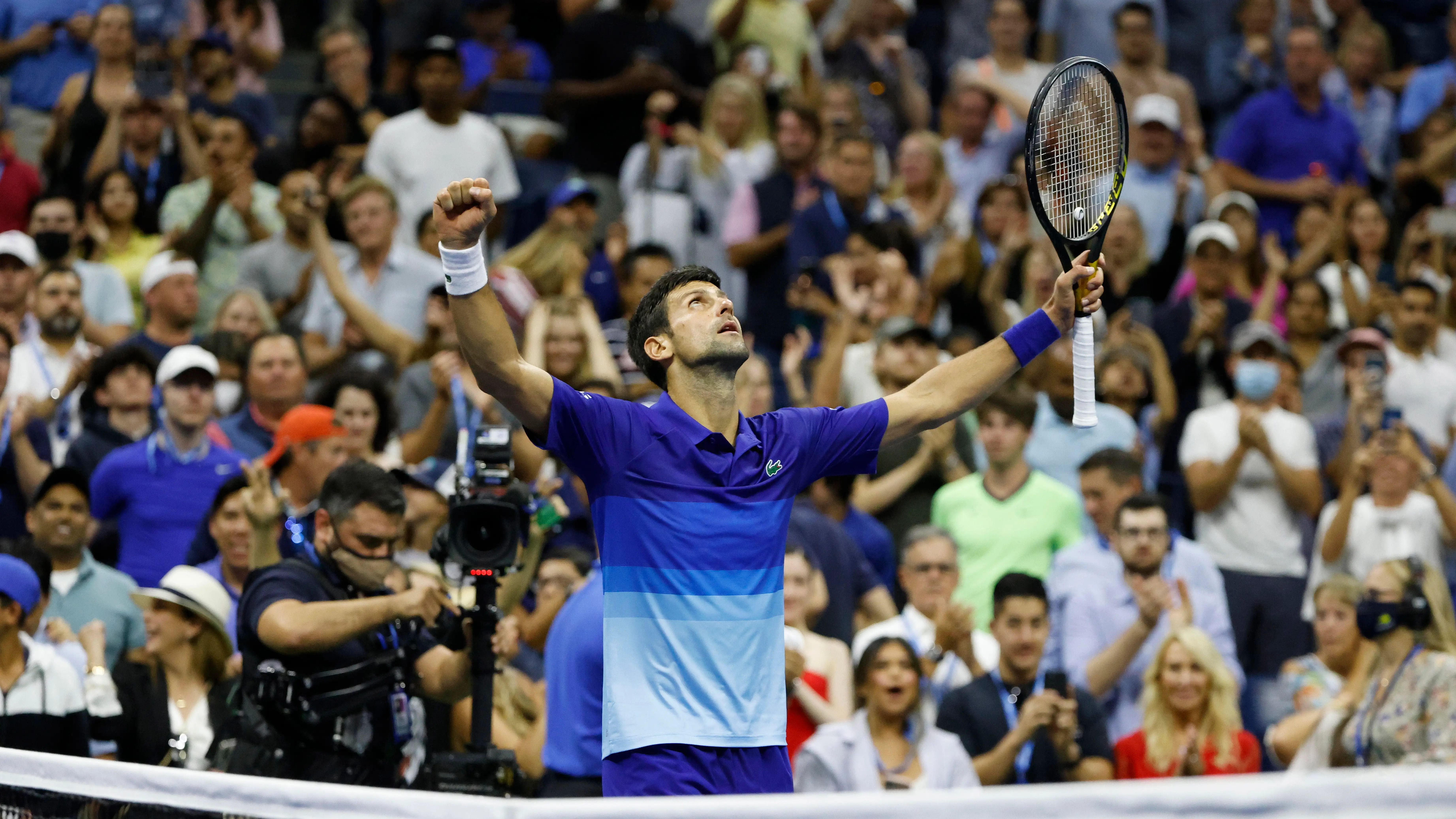 El serbio Novak Djokovic celebra su victoria sobre el estadounidense Jenson Brooksby El serbio Novak Djokovic celebra su victoria sobre el estadounidense Jenson Brooksby
