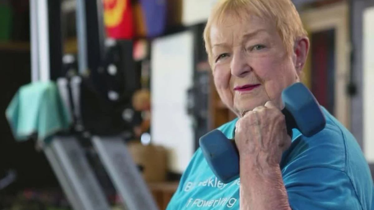 As&iacute; es Edith Murway-Traina, la levantadora de pesas m&aacute;s longeva del mundo con 100 a&ntilde;os