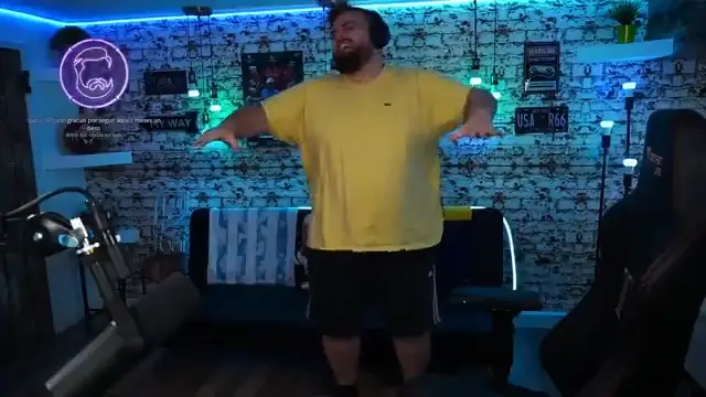 Ibai Llanos revoluciona las redes a golpe de baile: "Qui&eacute;n quiere hacer el nuevo baile de TikTok"