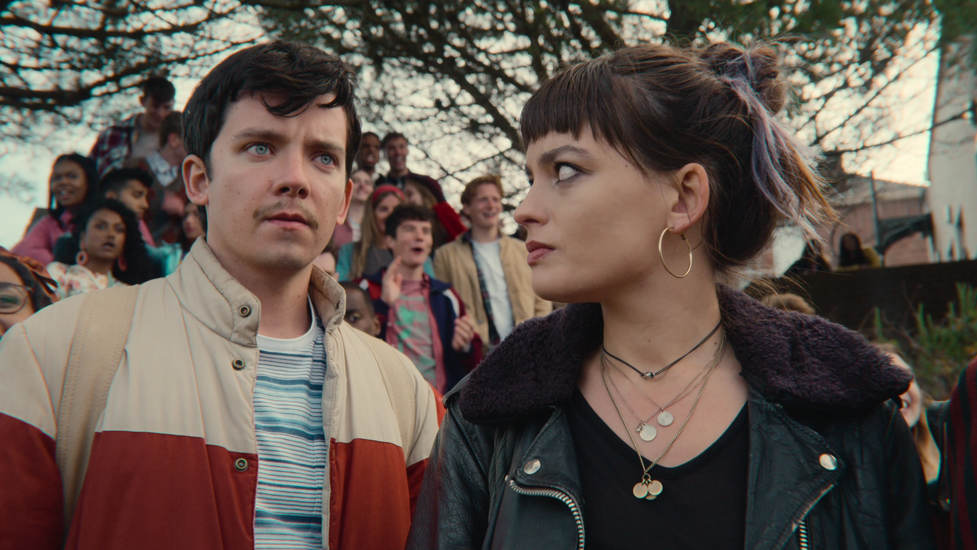 Asa Butterfield y Emma Mackey como Otis y Meave en 'Sex Education' Asa Butterfield y Emma Mackey como Otis y Meave en 'Sex Education'