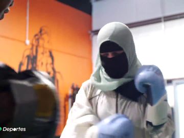 Ahlam Mohammad Ali, la boxeadora que anima al resto de musulmanas a entrenar con el niqab