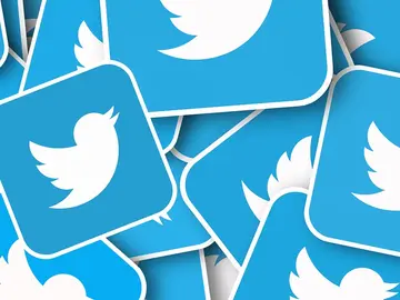 Twitter Twitter
