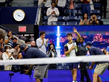 Carlos Alcaraz obligado a abandonar el US Open por una lesión