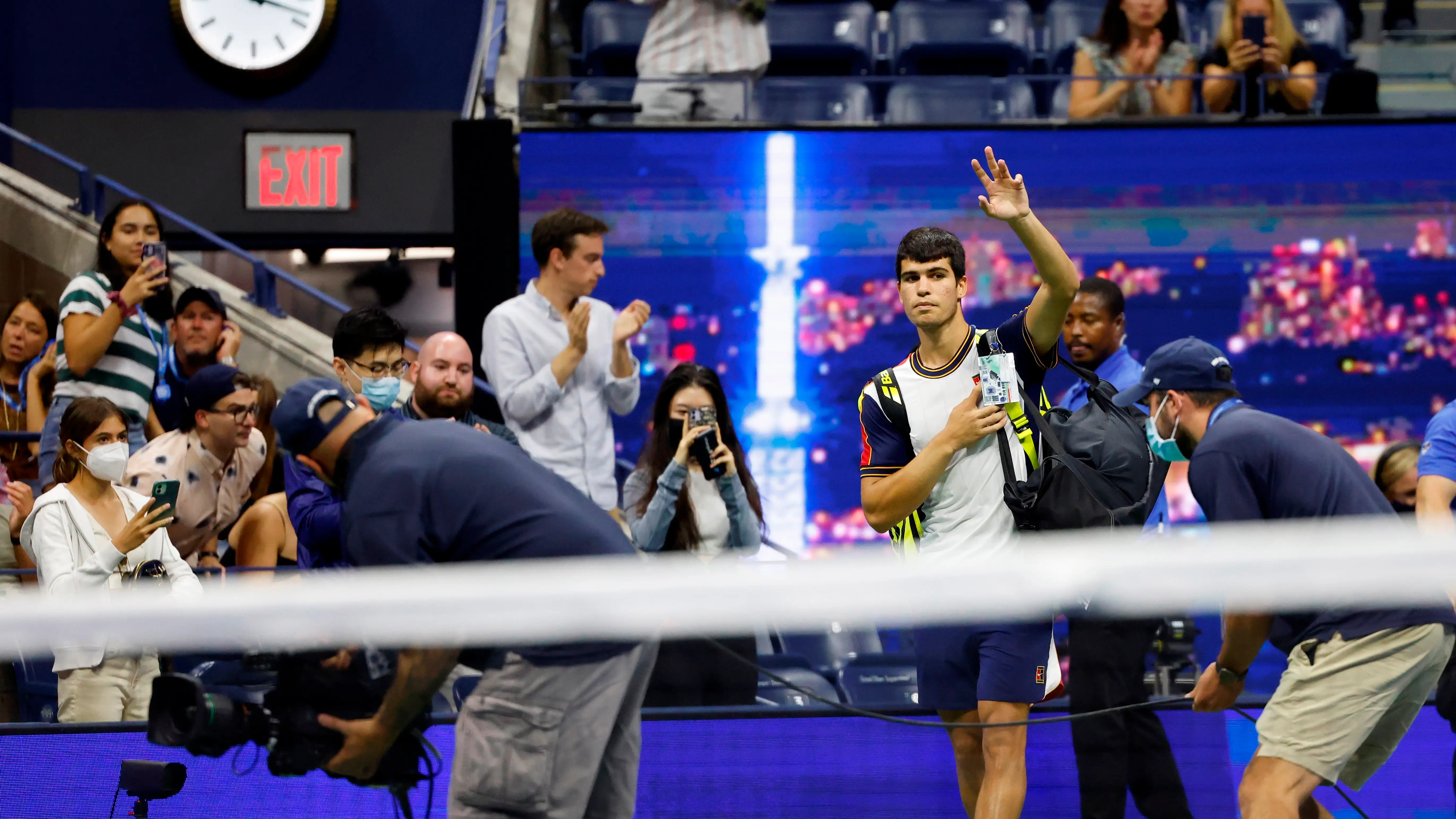 Carlos Alcaraz obligado a abandonar el US Open por una lesi&oacute;n