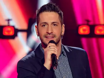 El dependiente hace dudar hasta el final… para terminar revelando que es un farsante El dependiente hace dudar hasta el final… para terminar revelando que es un farsante