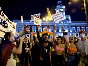 Manifestación contra la violencia homófoba en Madrid
