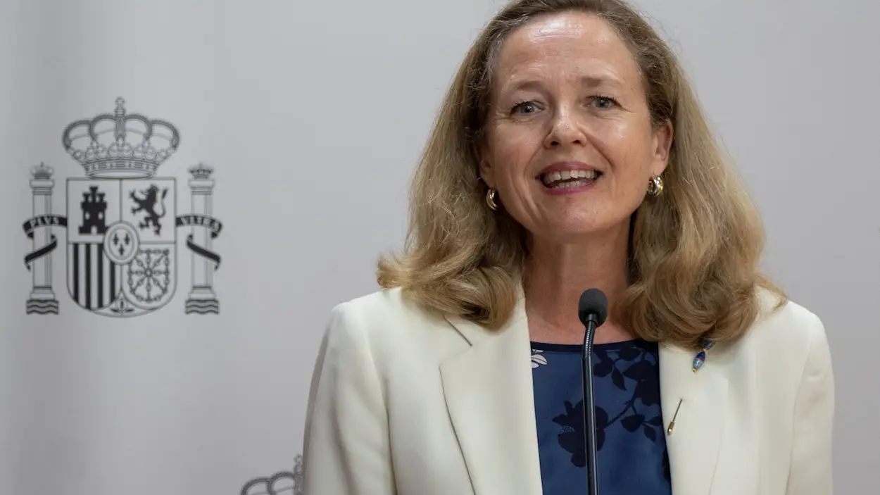 La vicepresidenta Nadia Calvi&ntilde;o