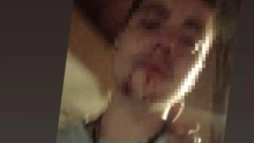 Un joven trans agredido en Valencia por llamar "guapis todes" a un grupo de personas