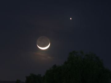 Conjunción de Venus y la Luna